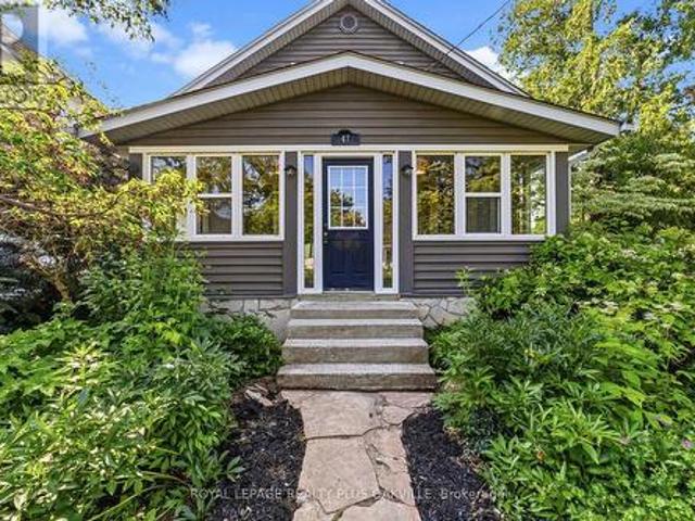 47 Stewart Street, Oakville, ON, L6K 1X6 house for sale | Listing ID W13515 | Royal LePage