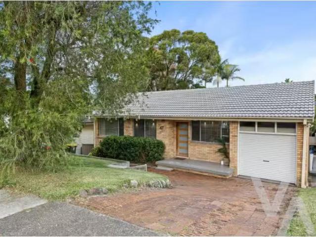 47 Sun Hill Drive, Merewether Heights House for rent Listed b.