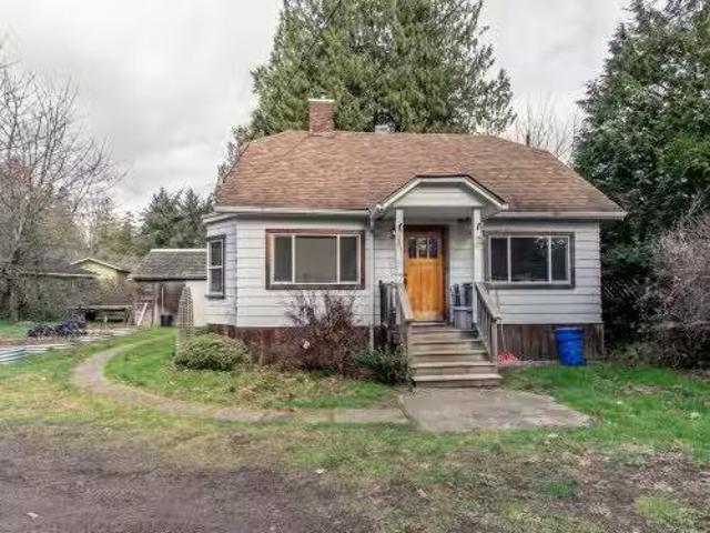 4404 Sunshine Coast Highway, Sechelt, BC, V7Z 0B1 house for.