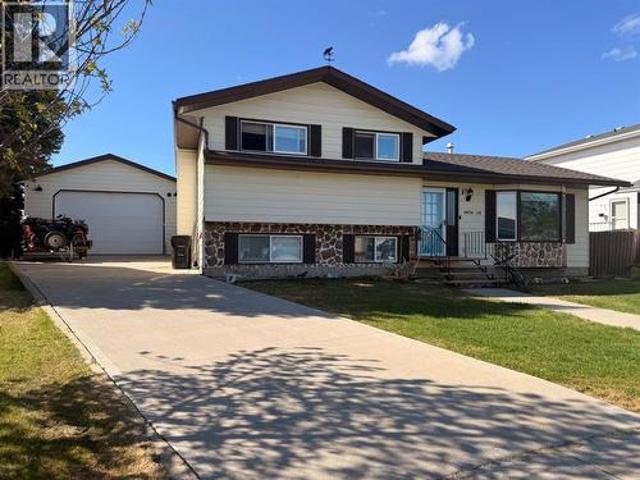 4404 54 Avenue, Valleyview, AB, T0H 3N0 house for sale | Listing ID A2334 | Royal LePage