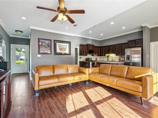 4405 Bay View Drive