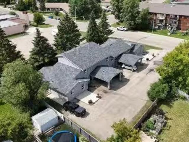 4405 Pleasantview Drive, High Prairie, AB, T0G 1E0 commercia.