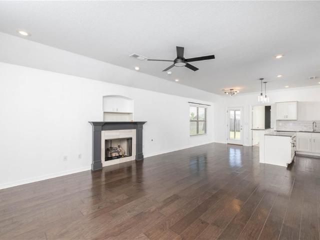 4405 W Anthem Drive