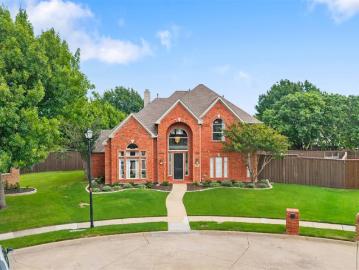 4406 Lauren Way