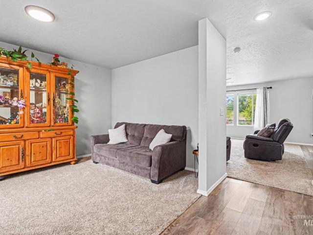 4406 S Yankees Wy