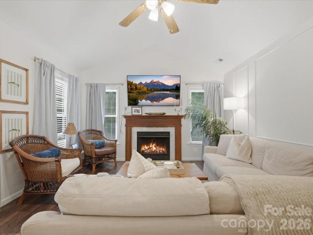 4409 Homestead Road