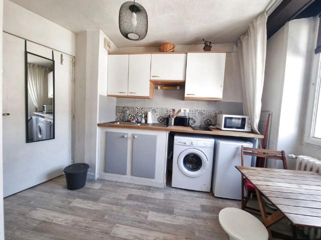 44000 Nantes STUDIO MEUBLE 20m2 Réf 19_