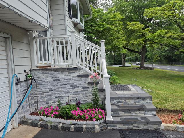 4401 Express Drive N