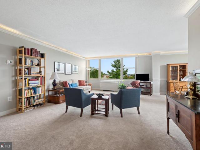 4401 Roland Avenue # 415