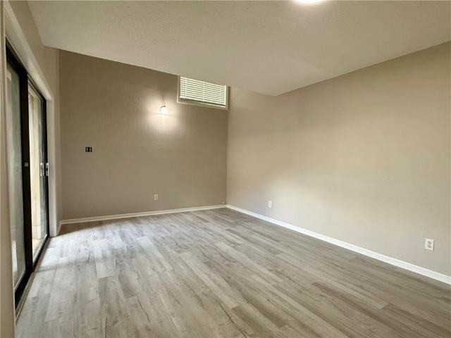 4403 Carter Creek Parkway 5