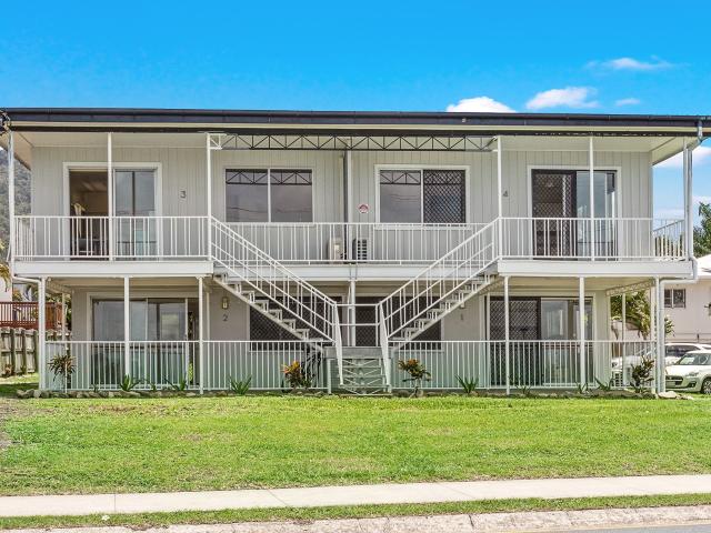 4/40 Coral Esplanade Cannonvale, QLD 4802