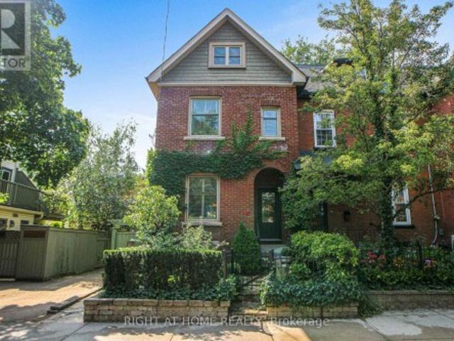 440 Sackville Street, Toronto, ON, M4X 1T2 house for sale | Listing ID C13751 | Royal LePage