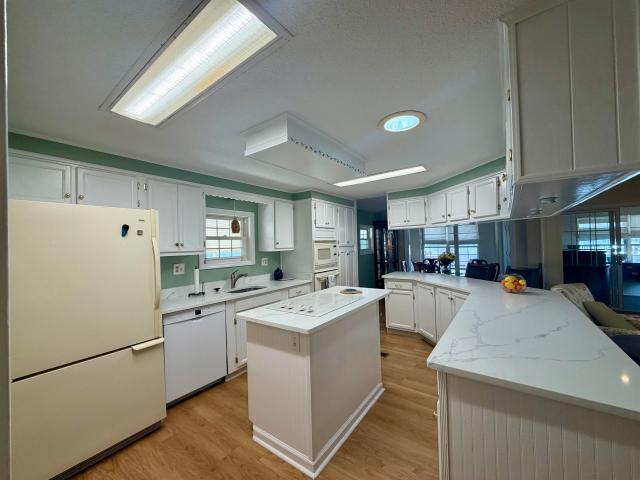 440 Pampas Dr