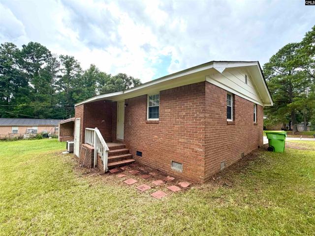 440 Woodcrest Drive