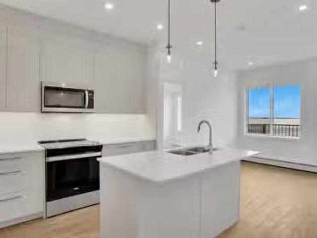 4415 6 Merganser Drive West, Chestermere, AB, T1X 2Y2 condo.