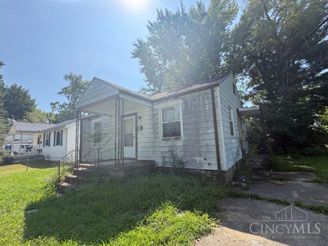 4416 Genesee Avenue