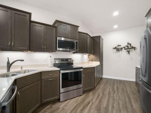 4417 Creekside Pass, Brookfield, WI
