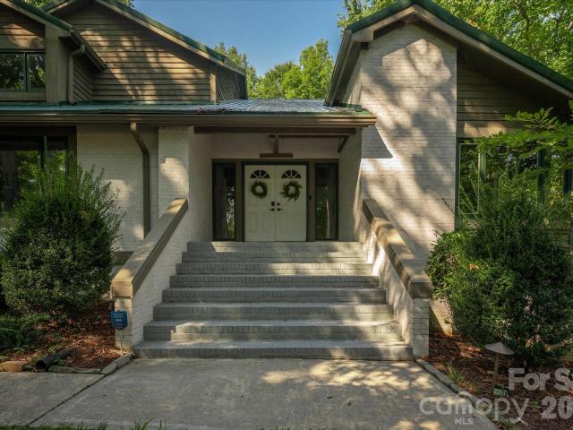 4418 Horseshoe Bend