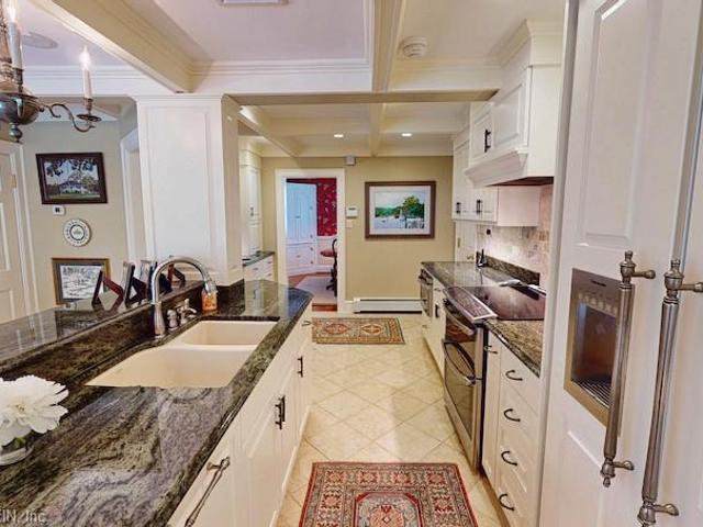 4412 Duke DR