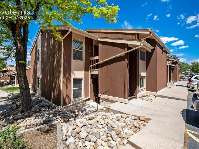 4413 N Carefree Circle # B