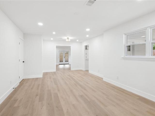 4413 Napoli Drive