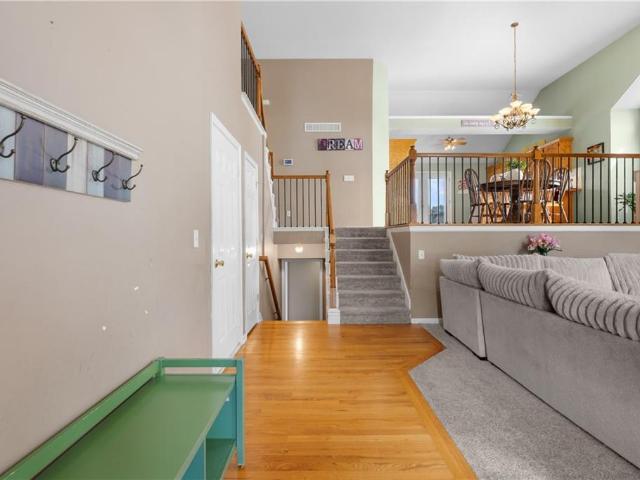 4413 SW Hillside Drive