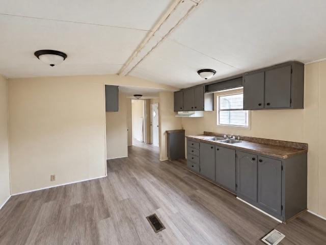441 Crawford Cir
