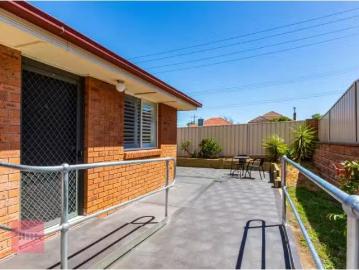 Cockle Creek, Newcastle - Terrace, Parking