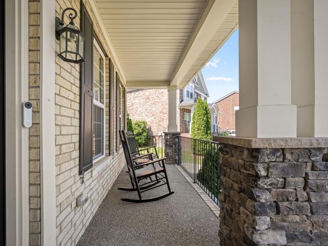 441 Valley Spring Dr
