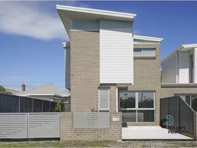 4/41A Dunbar Street, Stockton Townhouse for rent Listed by Re.