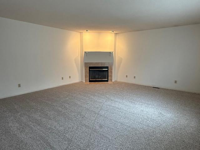 4425 N Wheeling Avenue