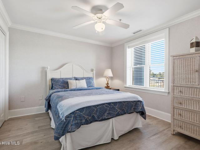 4425 Arendell Street # 304 & Bs #16