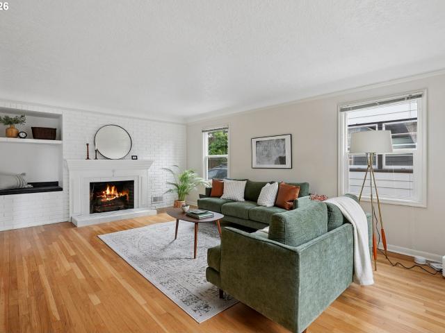 4426 NE 38TH AVE