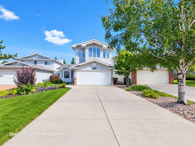4427 Whitemud Road NW Single family home House for Rent