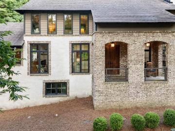 4429 Kennesaw Drive