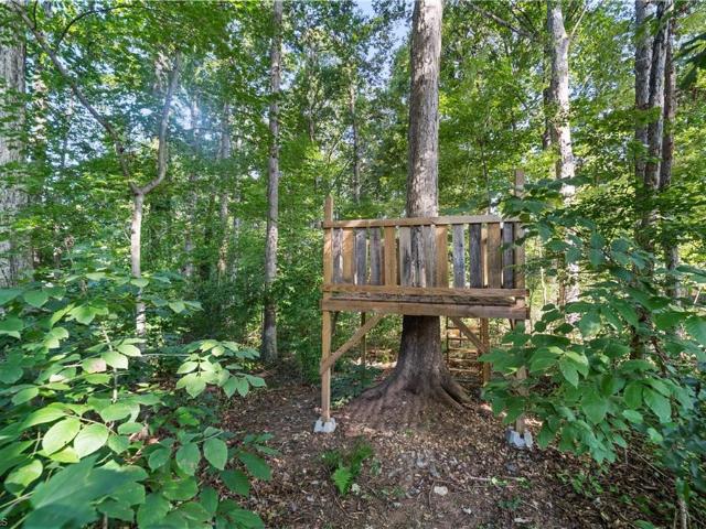 4420 Eagles Nest Drive