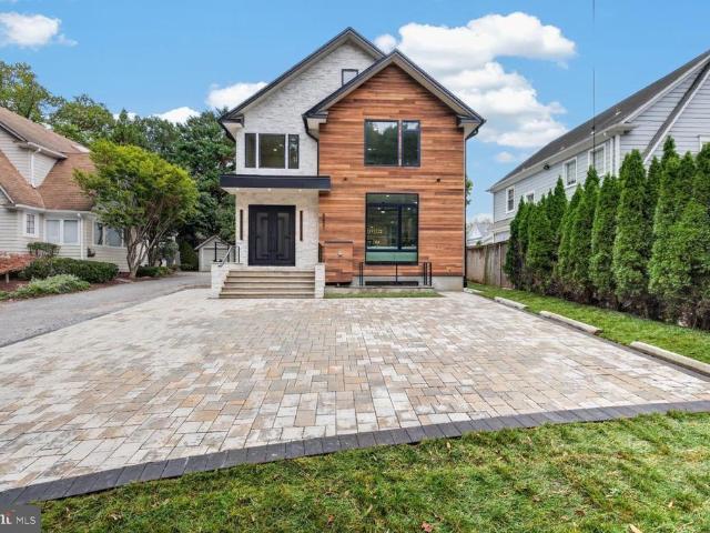 4421 Bradley Lane