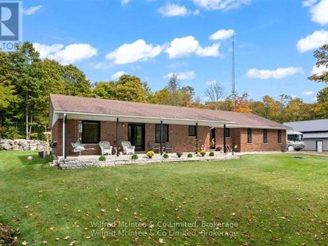 442289 Concession 21, Georgian Bluffs, ON, N0H 2T0 house for sale | Listing ID X12932 | Royal LePage