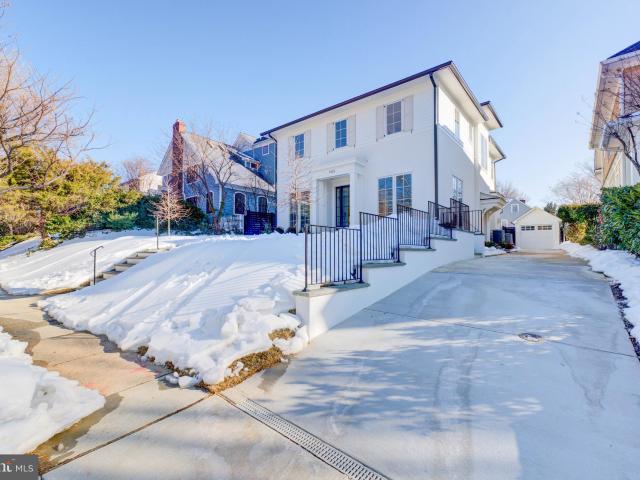 4422 Walsh St, Chevy Chase, MD 20815 | MLS #MDMC2245