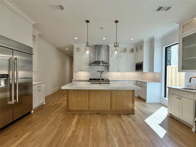 4423 Emerson Avenue, University Park, TX