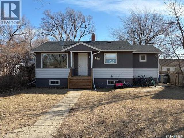 442 Front Street W, Eastend, SK, S0N 0T0 house for sale | Listing ID SK032064 | Royal LePage