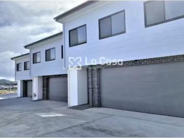 Holt, Uriarra, Yass Valley, Victoria - Parking