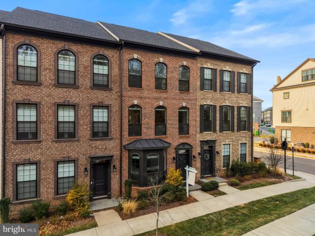 4434 Fair Lakes Ct, Fairfax, VA 22033 | MLS #VAFX2318