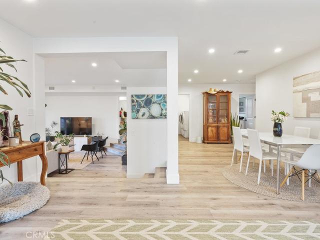 4434 Santa Monica Avenue