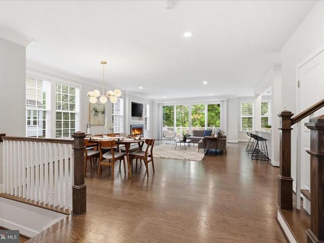 4432 Manor Oak Lane