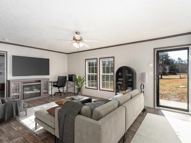 4433 spotswood trl