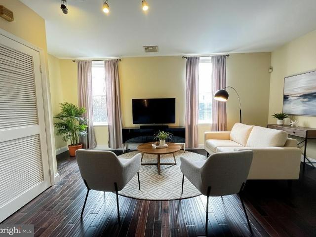 443 Fairmount Avenue Unit D, Philadelphia, US, PA