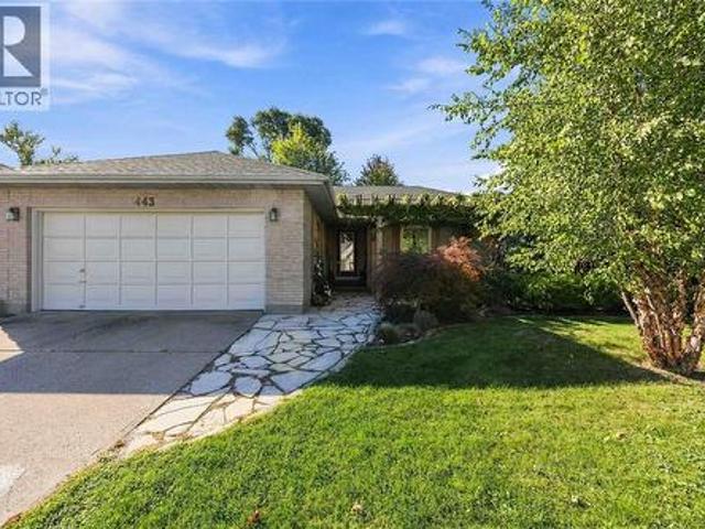 443 St Lawrence Court, Sarnia, ON, N7S 6E2 house for sale | Listing ID 26025 | Royal LePage