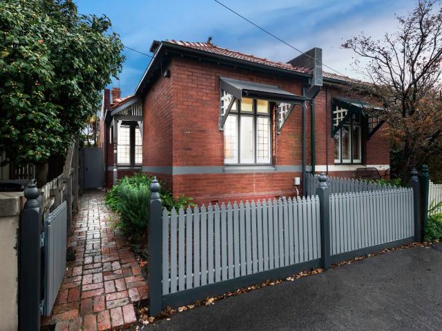 443 Station Street, Carlton North