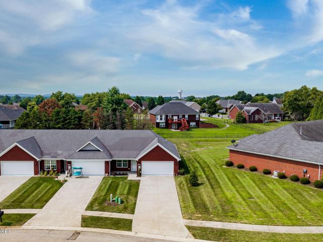 443 Woodlake Dr